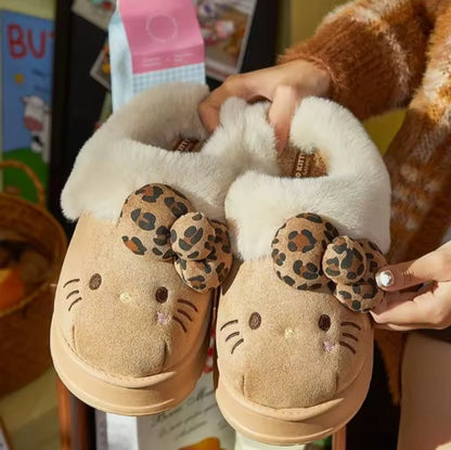 Chaussons Hello Kitty 🐱👣 – Douillets & Adorables pour l’intérieur et l’extérieur 💖
